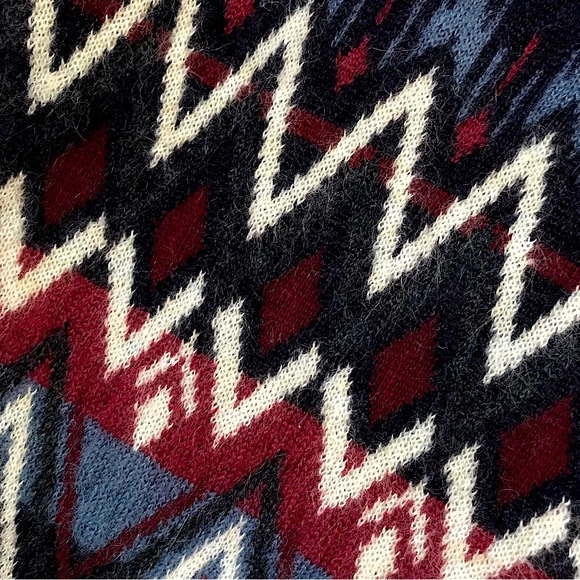 SOLD! Mohair! Designer Zigzag Sweater. - Picture 3 of 6